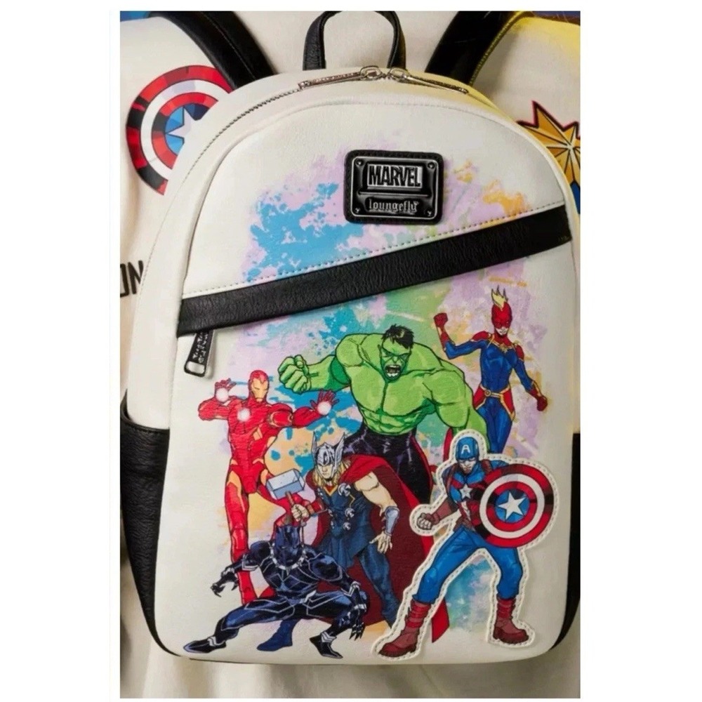 Loungefly-AVENGERS‎ ARTIST SERIES BACKPACK NEW